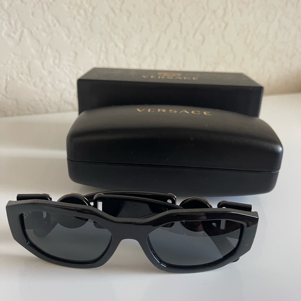 Versace sunglasses *authentic*